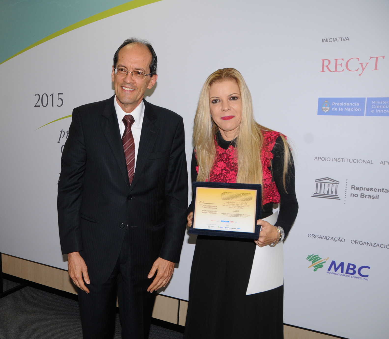  Secretário de Desenvolvimento Tecnológico e Inovação do MCTI, Álvaro Prata, entrega Prêmio Mercosul de Ciência e Tecnologia.
